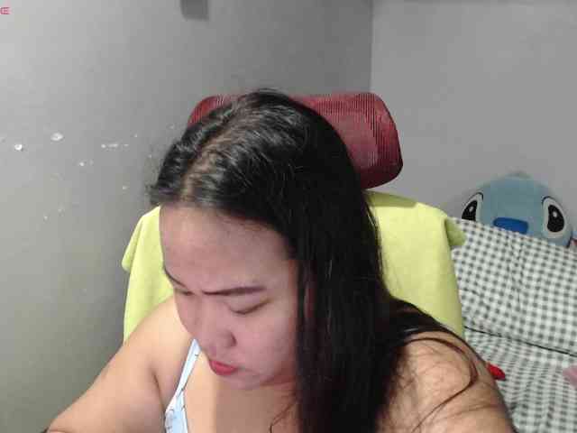 BubbleButtPinay webcam