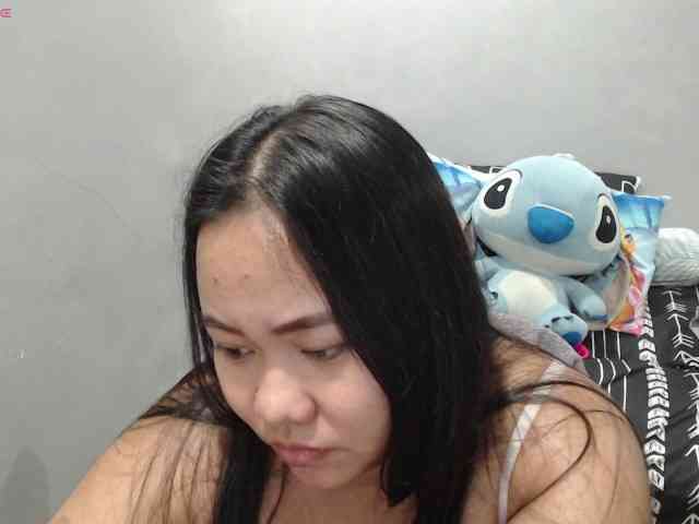 BubbleButtPinay webcam