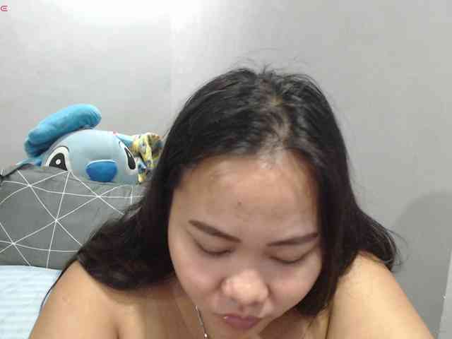 BubbleButtPinay webcam