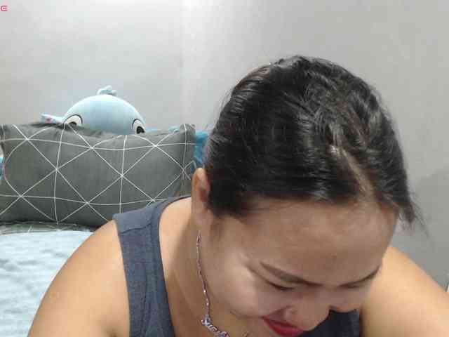 BubbleButtPinay webcam