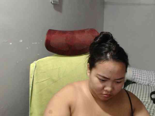 BubbleButtPinay webcam