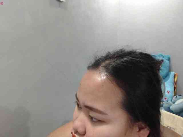 BubbleButtPinay webcam