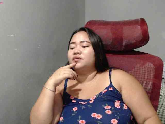 BubbleButtPinay webcam