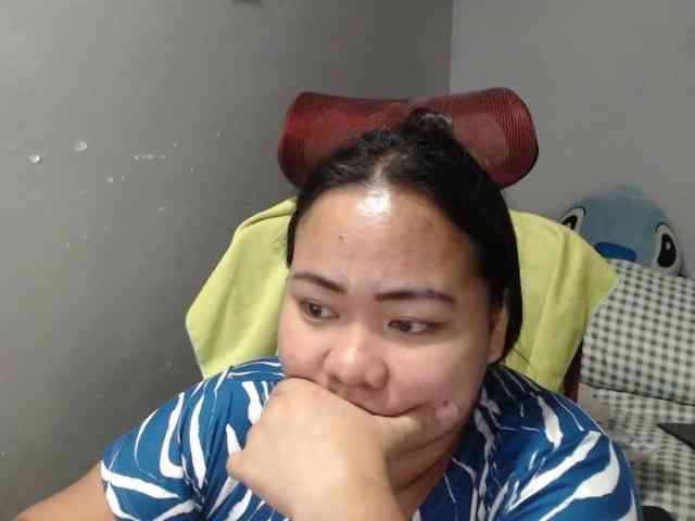 BubbleButtPinay webcam