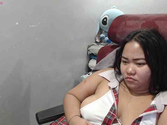 BubbleButtPinay webcam