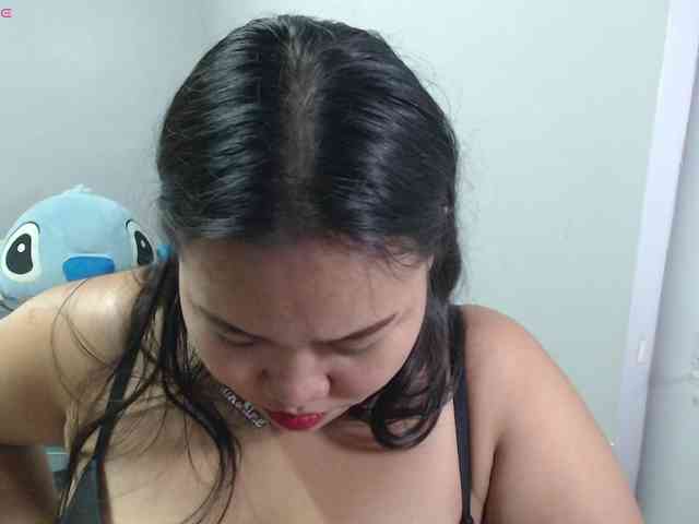 BubbleButtPinay webcam