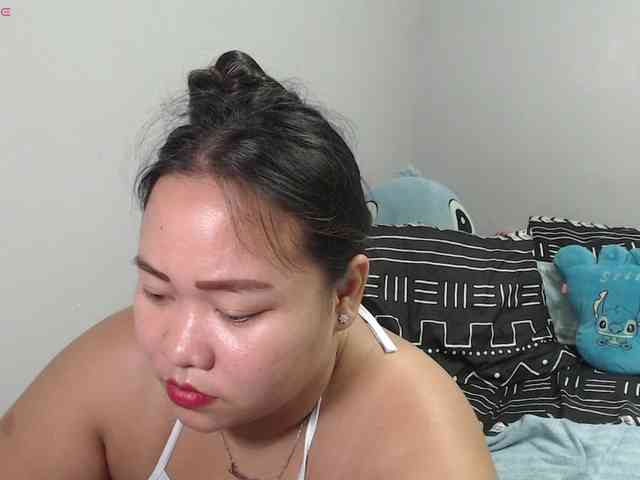 BubbleButtPinay webcam