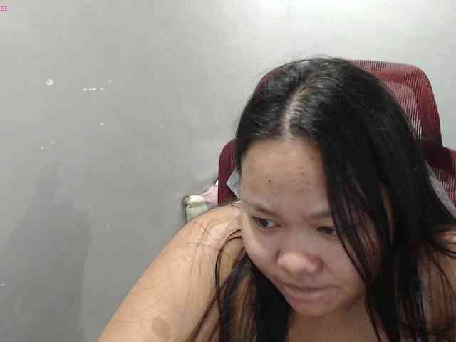 BubbleButtPinay webcam