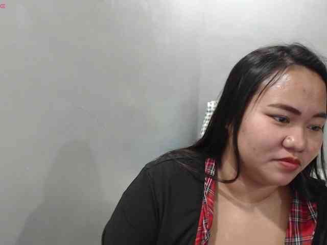 BubbleButtPinay webcam