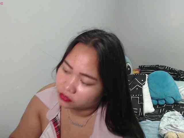 BubbleButtPinay webcam