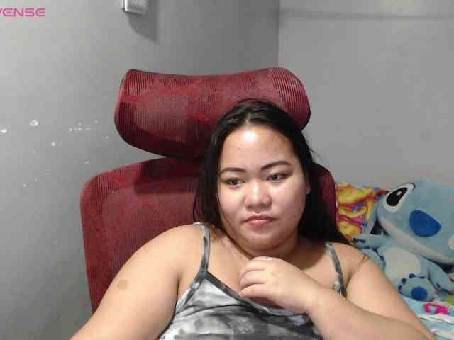 BubbleButtPinay webcam