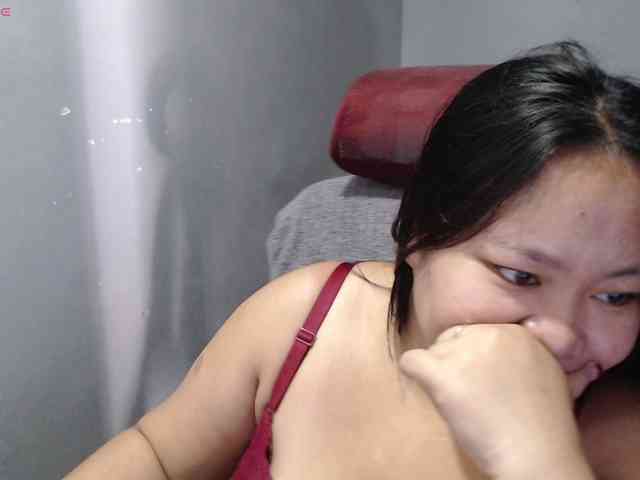 BubbleButtPinay webcam