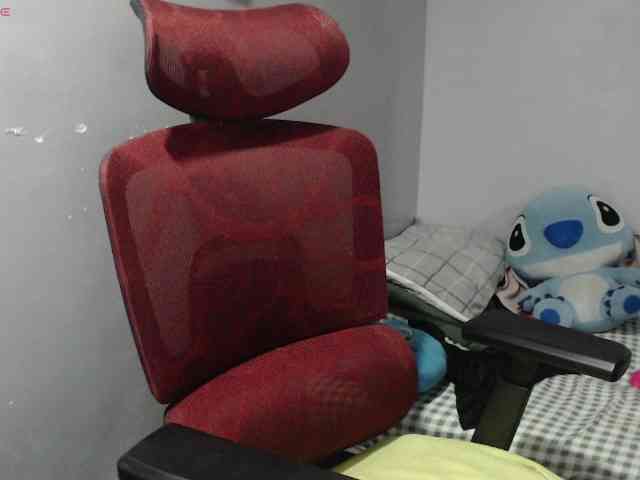 BubbleButtPinay webcam