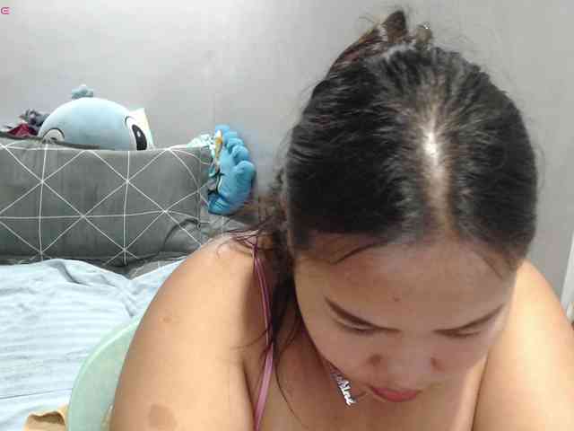 BubbleButtPinay webcam