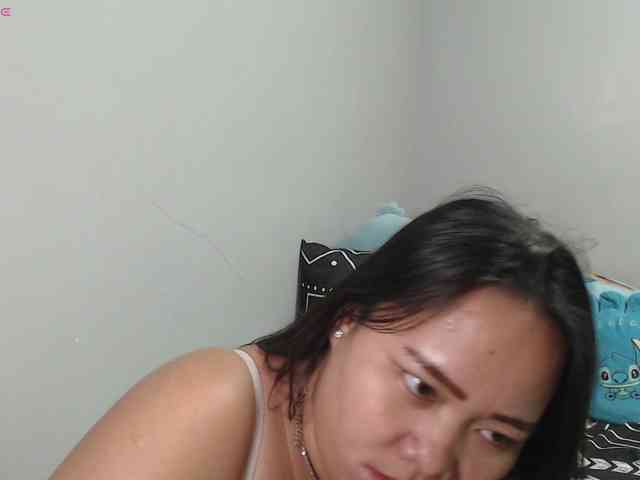 BubbleButtPinay webcam