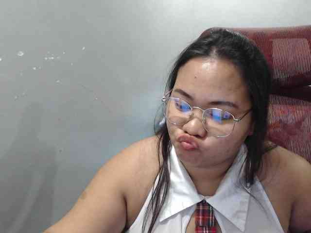 BubbleButtPinay webcam