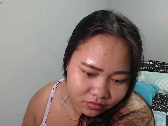 BubbleButtPinay webcam