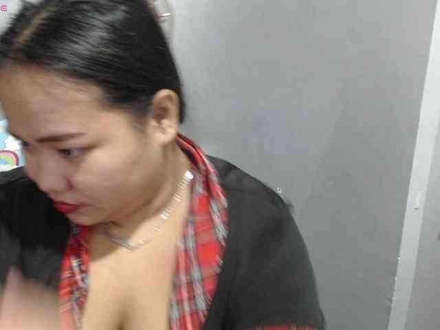 BubbleButtPinay webcam