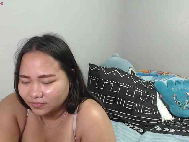 BubbleButtPinay webcam