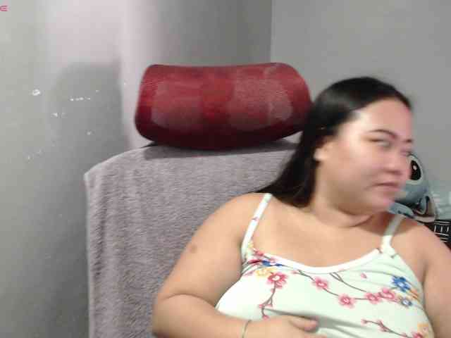 BubbleButtPinay webcam