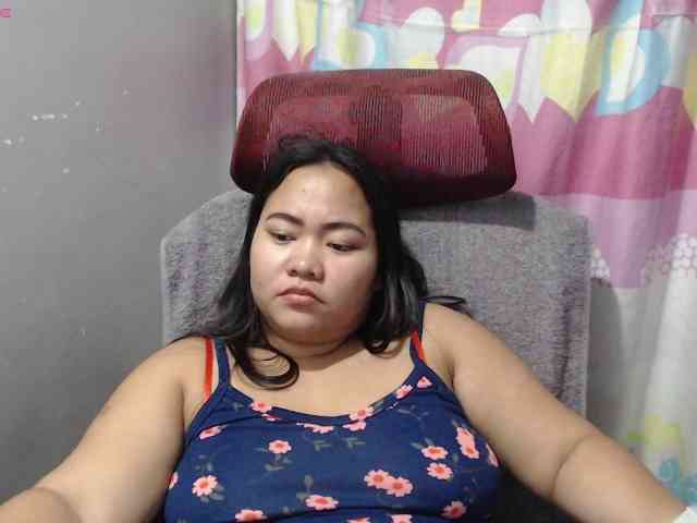 BubbleButtPinay webcam