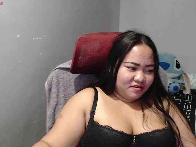 BubbleButtPinay webcam