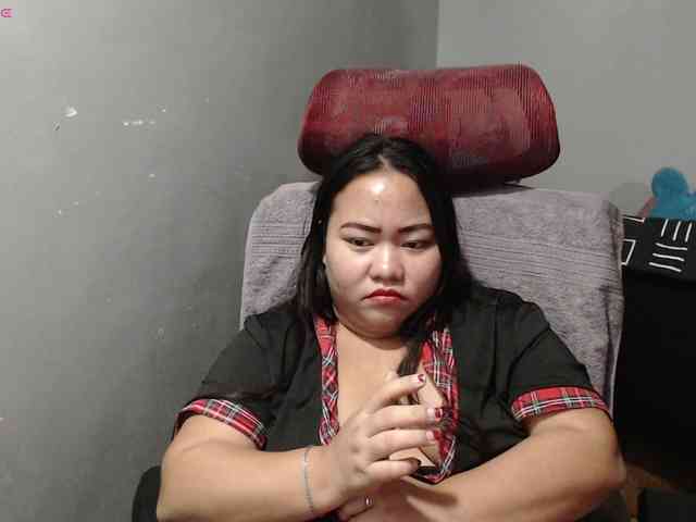 BubbleButtPinay webcam