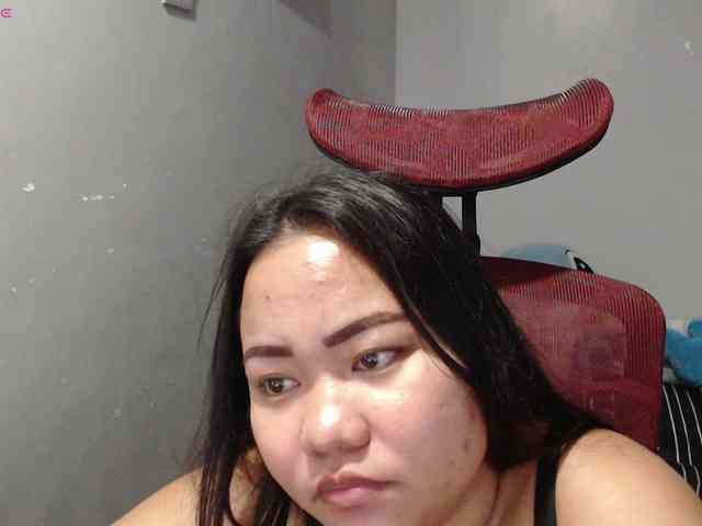 BubbleButtPinay webcam