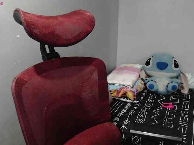 BubbleButtPinay webcam