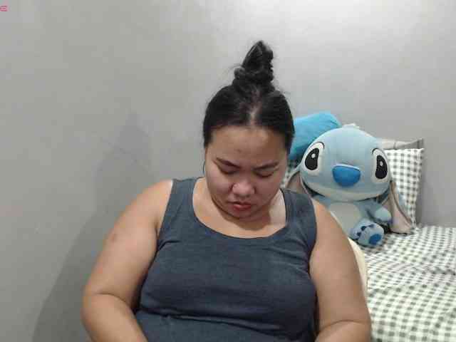 BubbleButtPinay webcam
