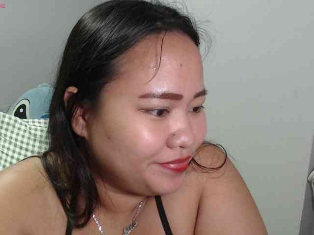 BubbleButtPinay webcam