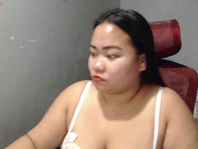 BubbleButtPinay webcam