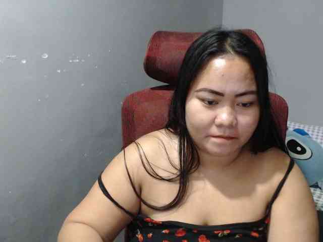 BubbleButtPinay webcam