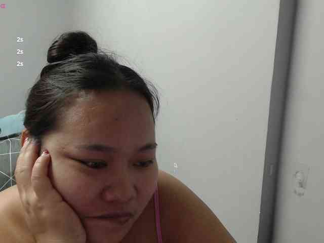 BubbleButtPinay webcam