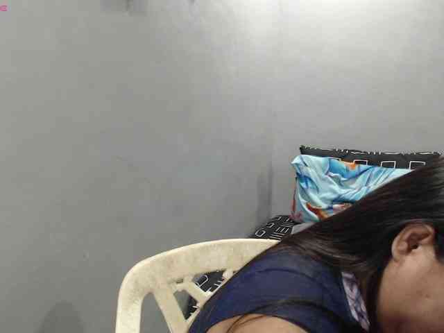 BubbleButtPinay webcam