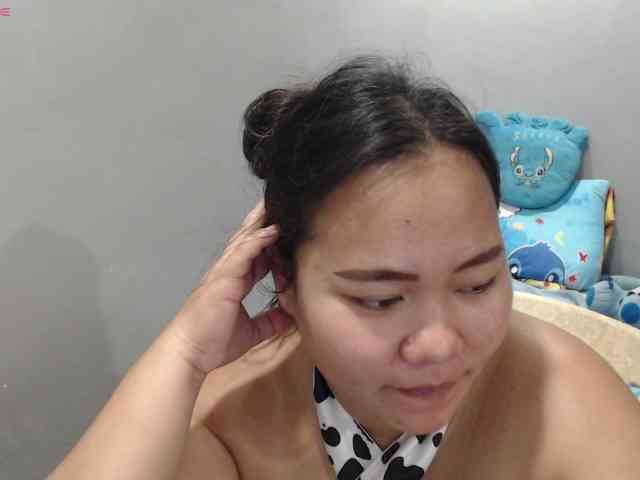 BubbleButtPinay webcam