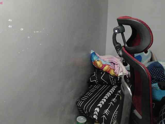 BubbleButtPinay webcam