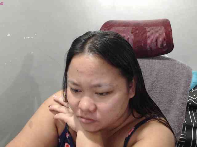 BubbleButtPinay webcam