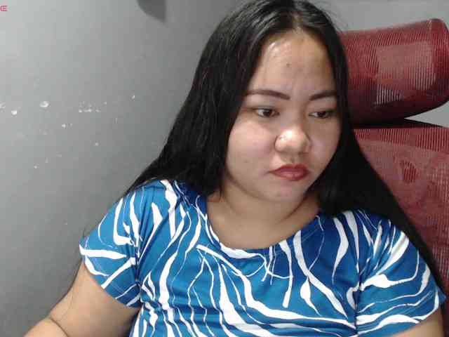 BubbleButtPinay webcam