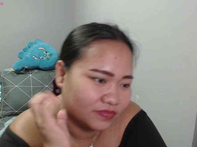 BubbleButtPinay webcam
