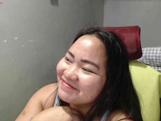 BubbleButtPinay webcam