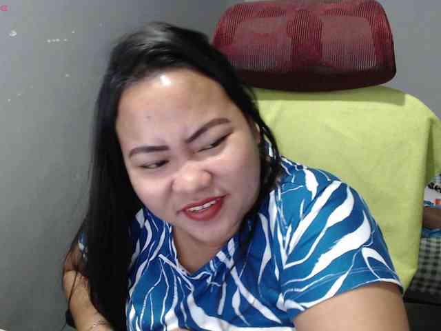 BubbleButtPinay webcam