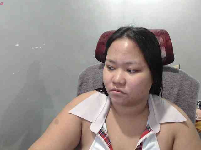 BubbleButtPinay webcam