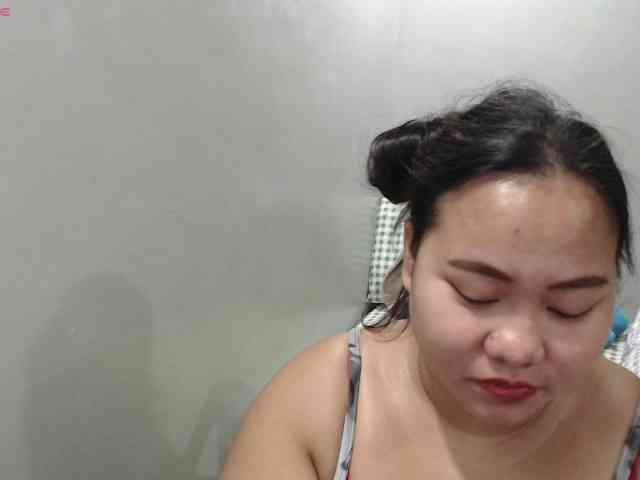 BubbleButtPinay webcam