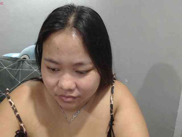 BubbleButtPinay webcam
