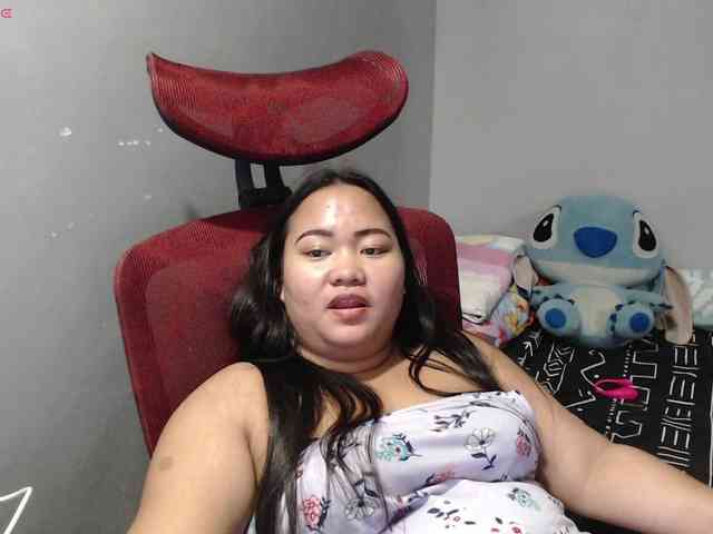 BubbleButtPinay webcam