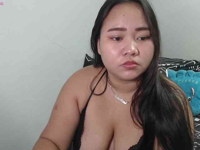 BubbleButtPinay webcam