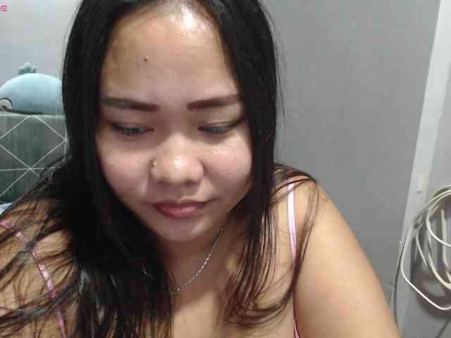 BubbleButtPinay webcam