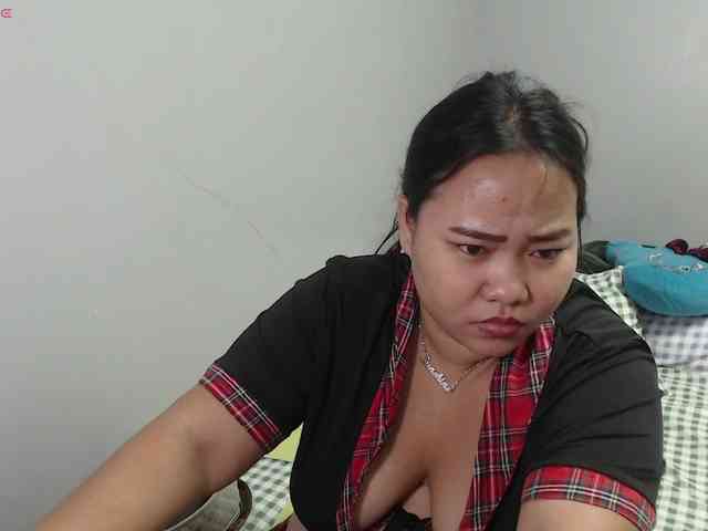 BubbleButtPinay webcam