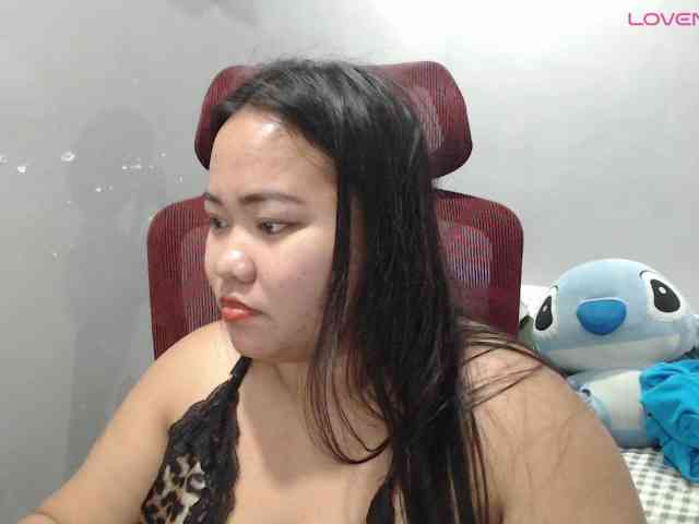 BubbleButtPinay webcam